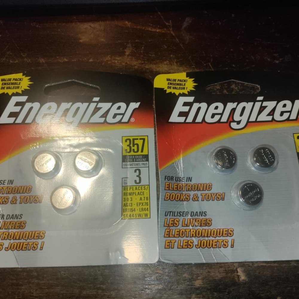 Energizer 2 cards of 3 pack (6 total batteries)   357 batteries
